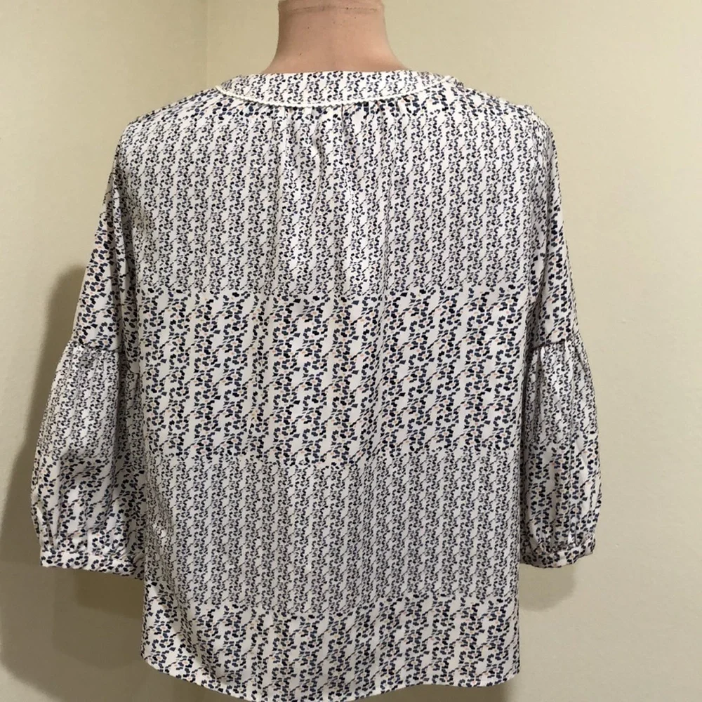 Anthropologie Skies Are Blue Blouse Size Small Cream Blue Print Bubble Sleeve
